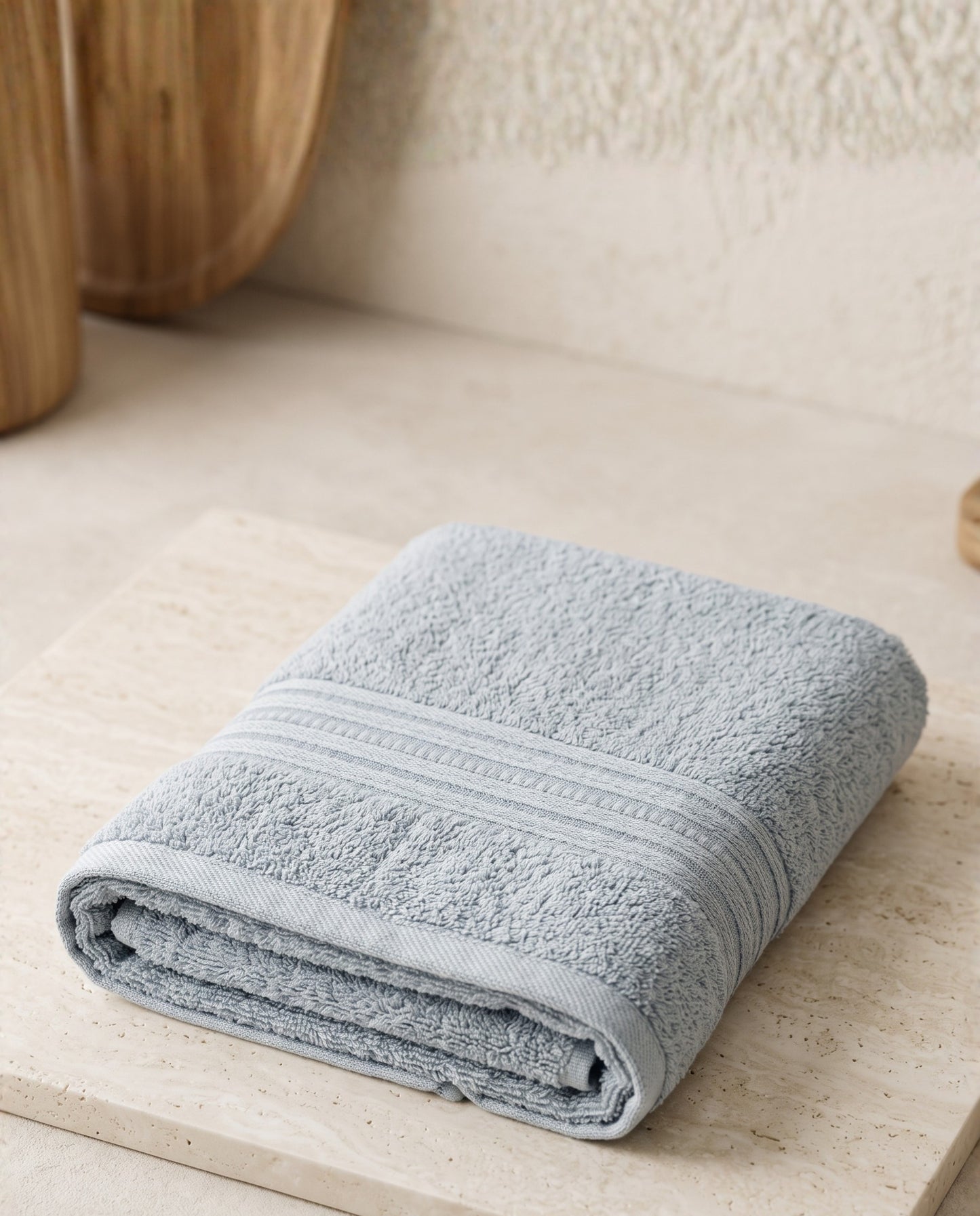 Premium cotton bath towel with a soft, plush, highly absorbent, and quick-drying design for home, hotel, spa, gym, and everyday bathroom use.